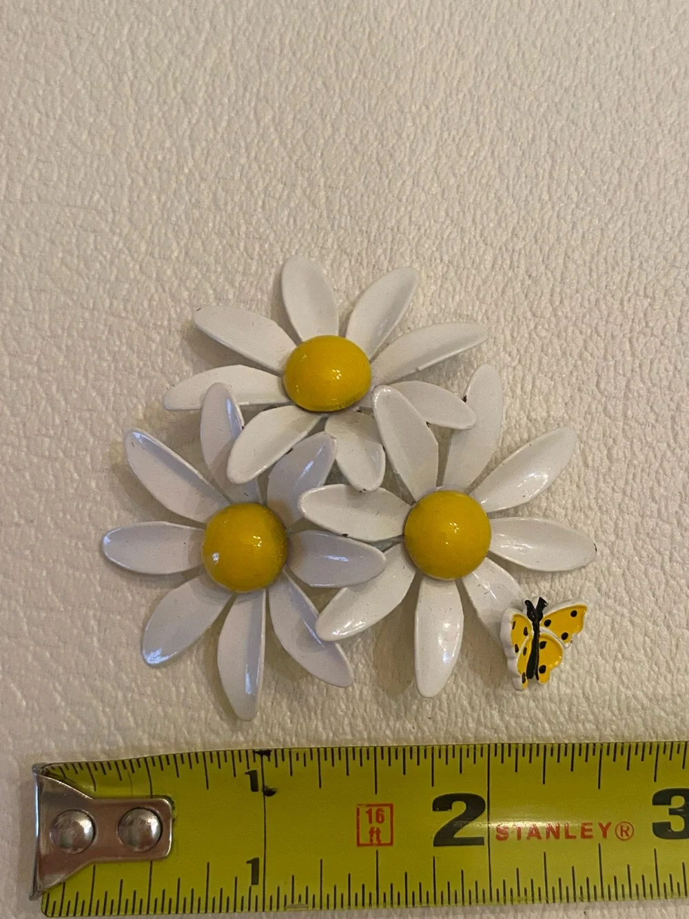 Vintage White & Yellow Daisy Cluster Brooch with Butterfly Accent